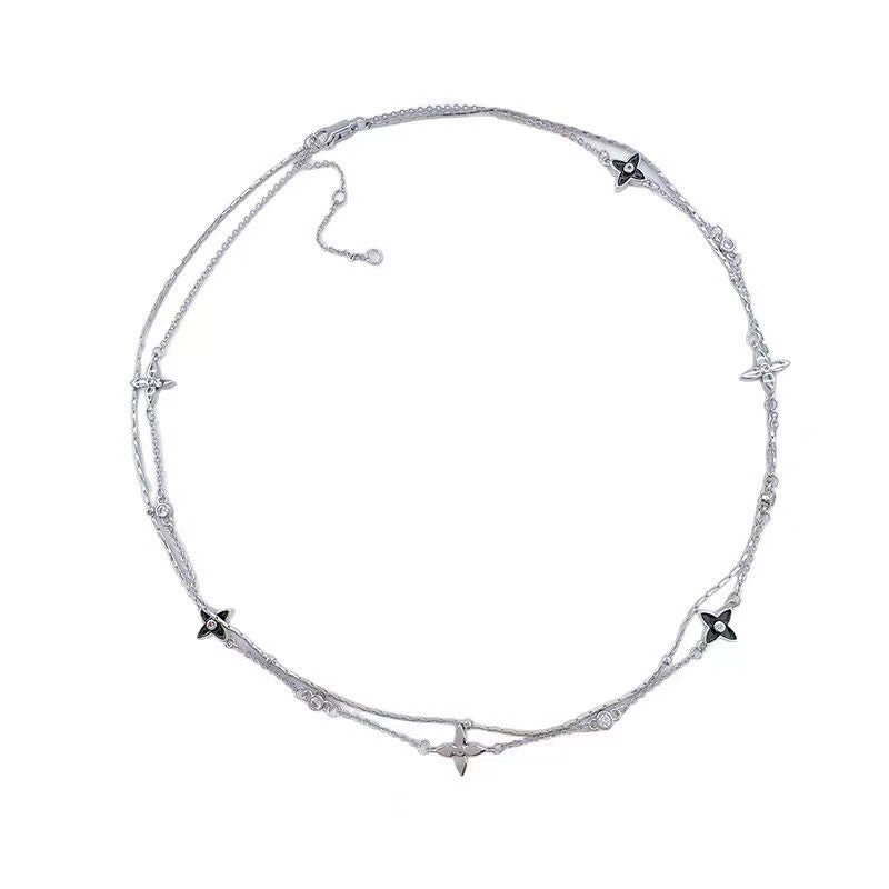 Four Leaf Clover Necklace in Micro Black