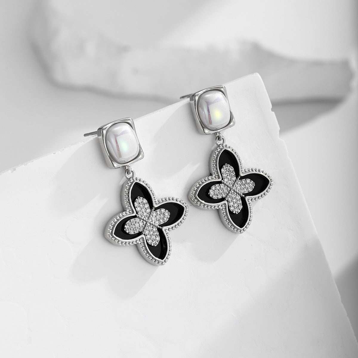 Four Leaf Clover Micropavé Black Earrings