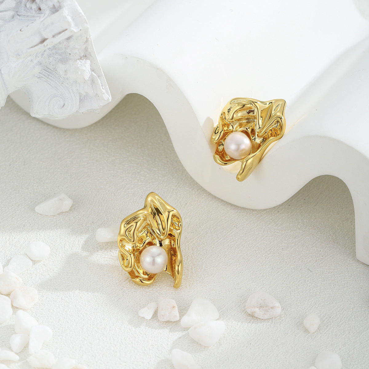 Natural pearl gold color shaped earrings