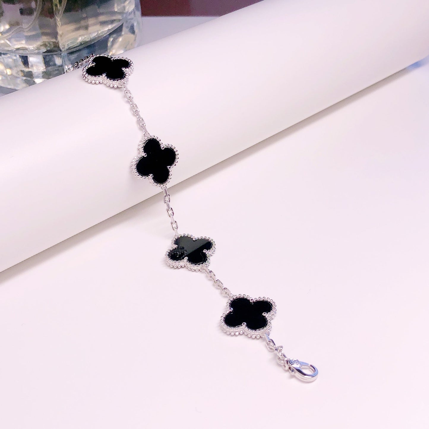 Four Leaf Clover Shape Green and Black Bracelet
